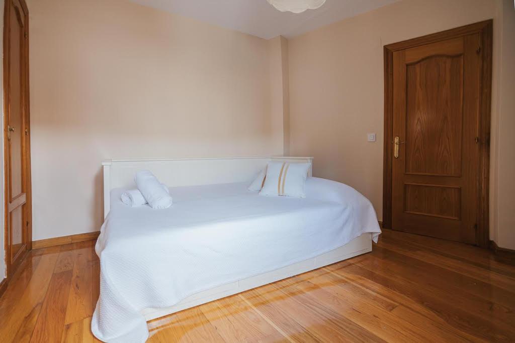 Apartamento El Balcon Харо Екстериор снимка